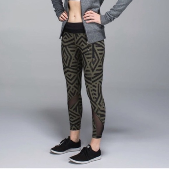 Lululemon Inspire II Tights - Picture 1 of 9